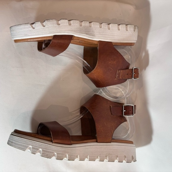 ATELIERS Sz 38 Ankle Harness Strappy Toe Cap Made in Italy Leather Sandals - Picture 7 of 11